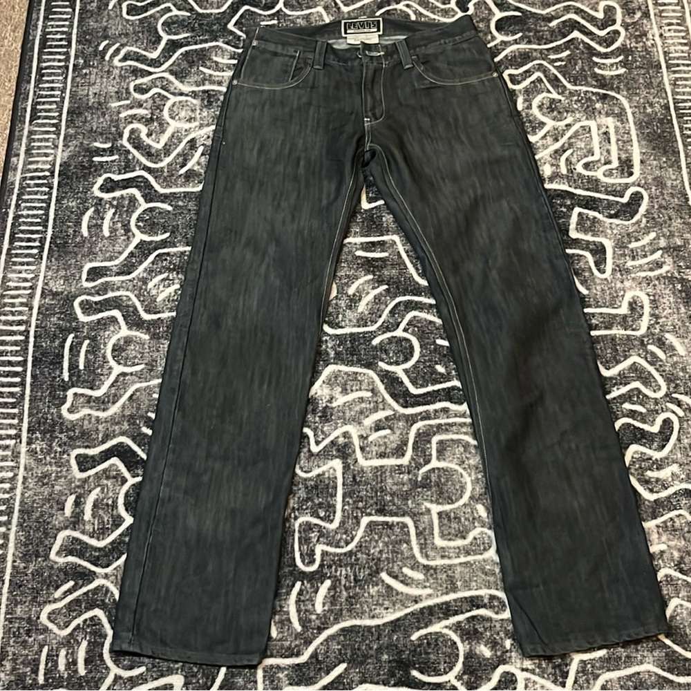 614 Levi’s Slim Straight 32x34